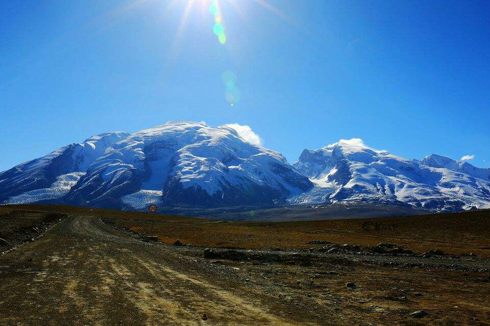 Qiao Gori: The Distant Secret Area (Xinjiang) (Mountain climbing season: July-September)  