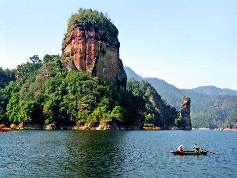 Dajin Lake: Danxia Wonders on the Water (Fujian) (Best season: Moderate temperature, travel in all seasons)