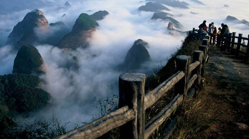  Zijiang-Bajiaozhai-Liangshan Danxia Landform: Qingfeng Chibi Danxia Soul (Guangxi Hunan)