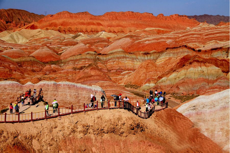 Zhangye Danxia landform: Palace-style Danxia landform (Gansu) (Best season: June-September every year, the best tourist season of the year)