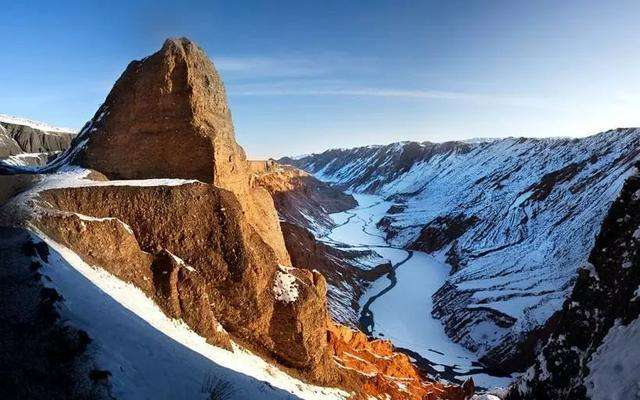 Wuerhe: The wind loves ups and downs (Xinjiang) (Best season: every year from April to August)