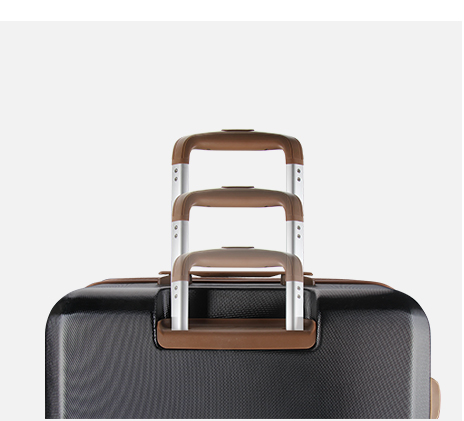 Hard shell suitcase